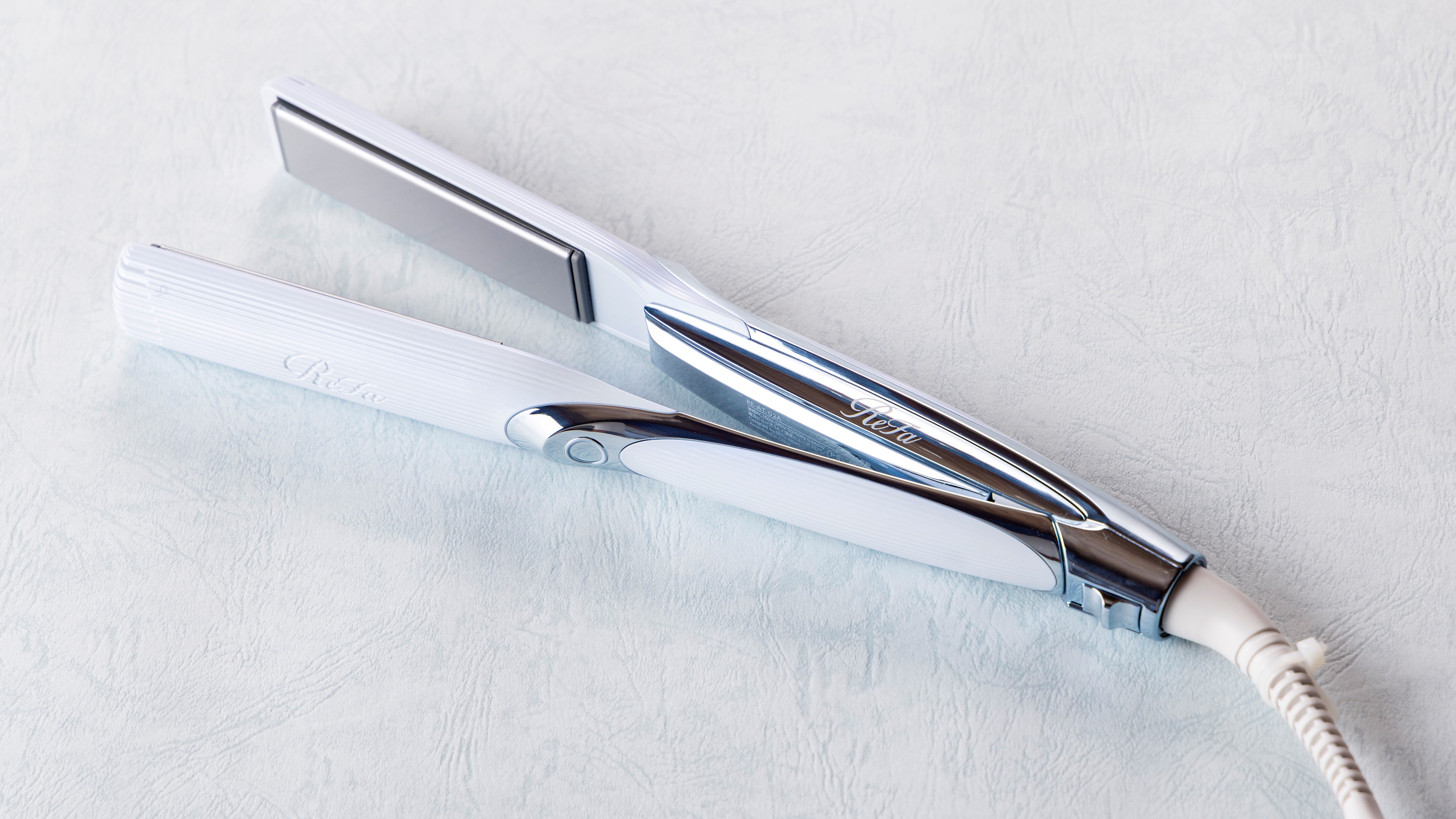 ＜レディースルーム限定＞Refaストレートヘアアイロン