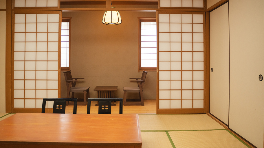 【和室】段差が少なく、小さなお子様連れの方も過ごしやすいお部屋です。