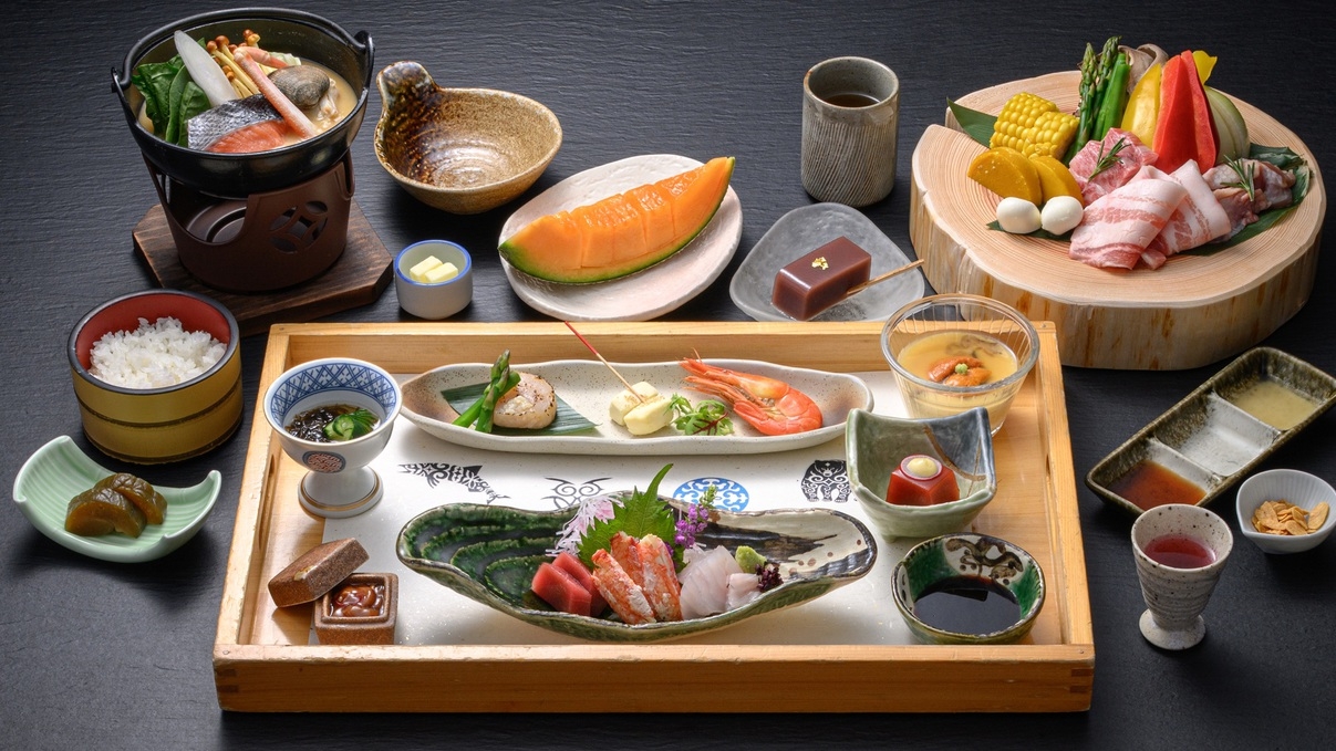 【LUXDAYSセール】【基本】〜休日は北海道最高峰の旭岳へ〜 夕食は創作和食コース[1泊2食付]