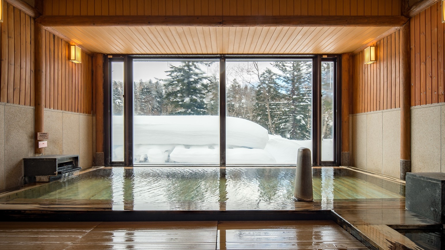 【基本】＜素泊り＞北海道最高峰の旭岳で過ごす”非日常”を〜自然の中で天然温泉と客室をご堪能〜