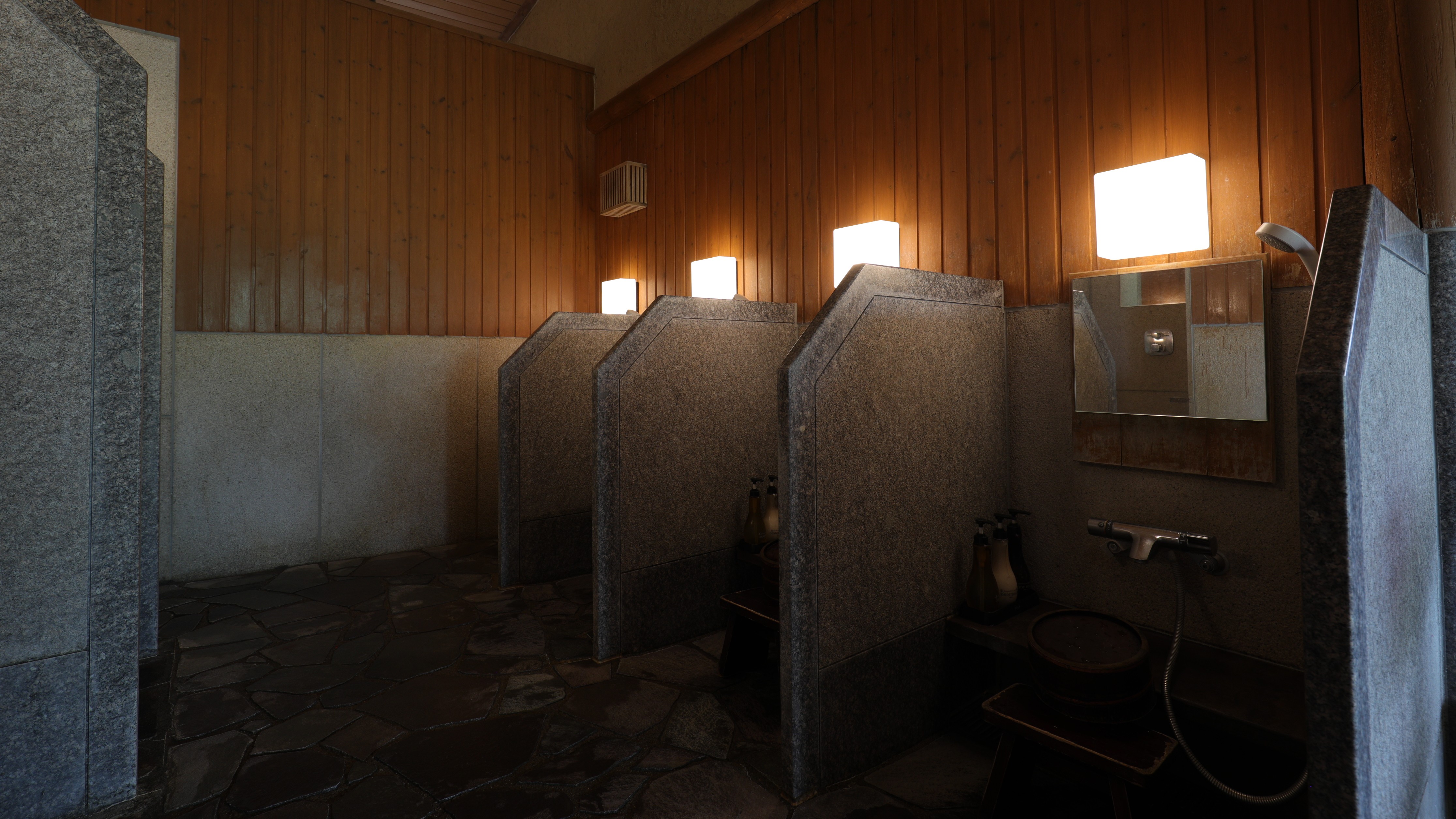 【大浴場/洗い場】