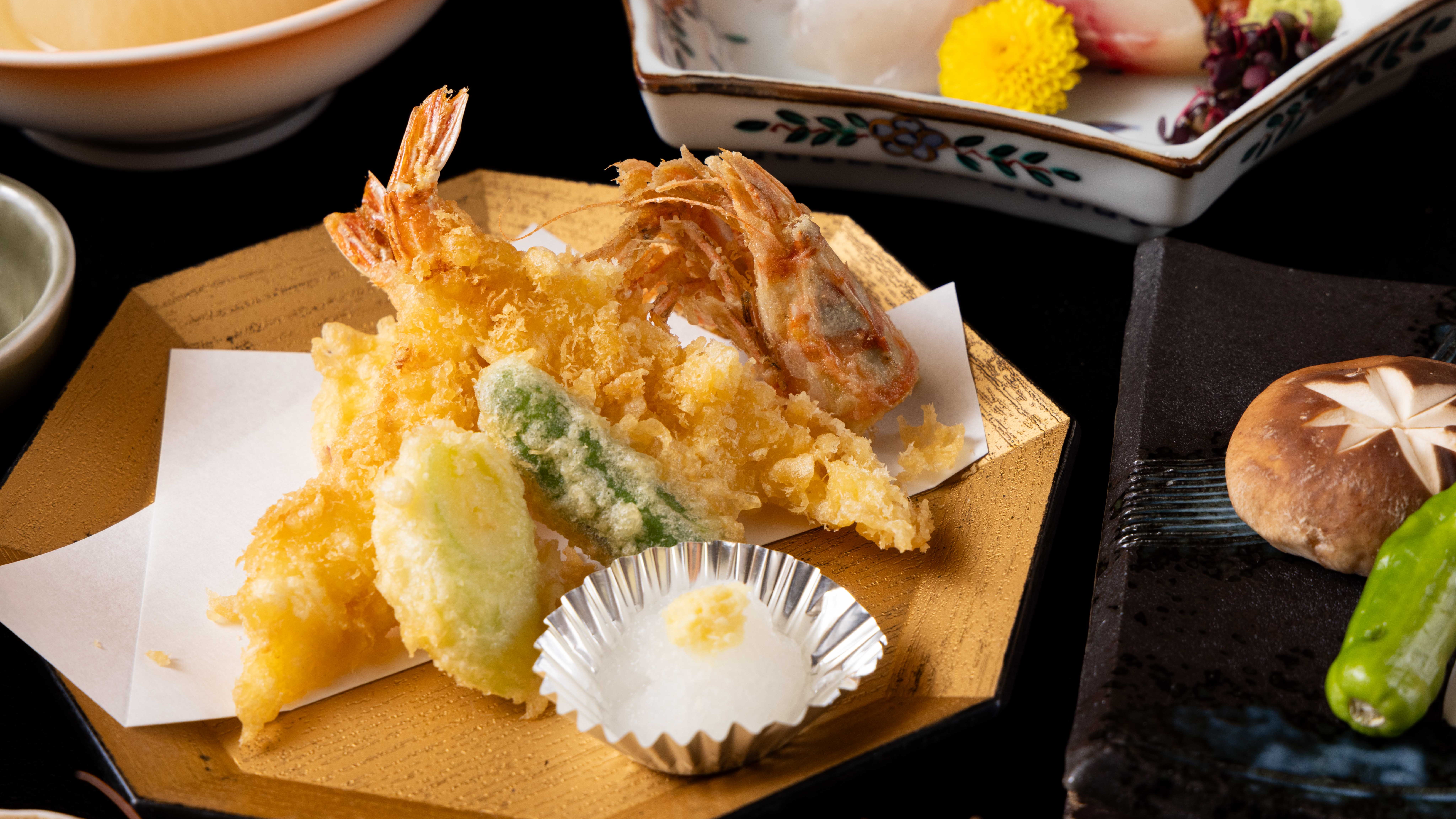 モサエビ会席　料理一例