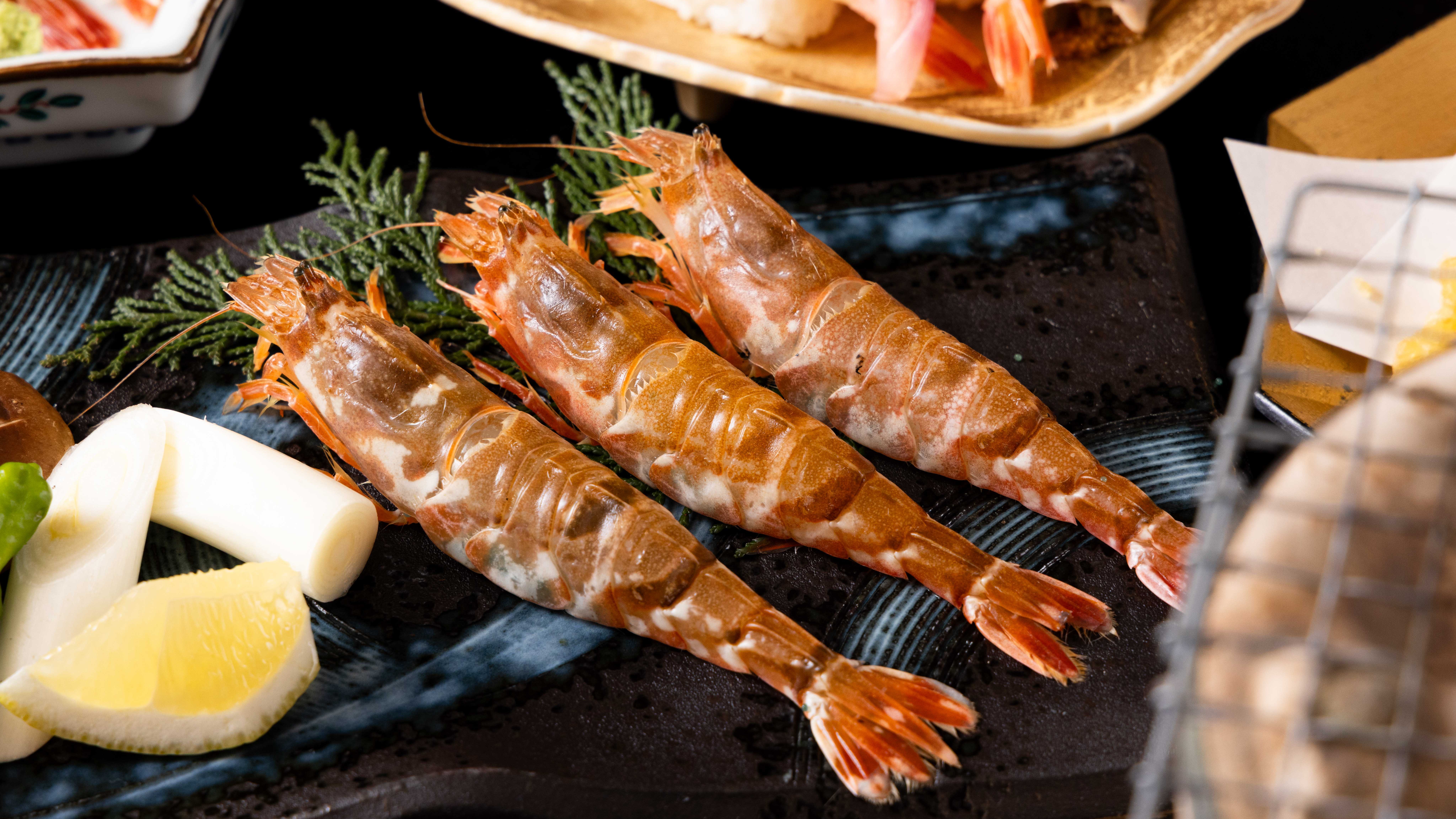 モサエビの炭焼き