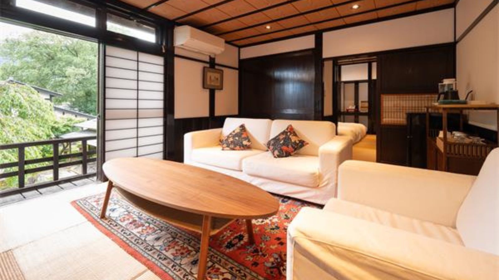  本館母屋２F【崋山】一般客室【55平米】シモンズ製ベッド