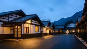  【記念日プラン】お祝いデザートプレートとスパークリングワイン特典付◆上州和牛すき焼き(1泊2食)
