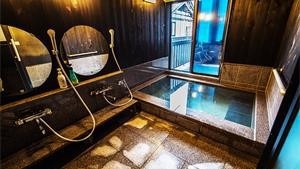  【記念日プラン】お祝いデザートプレートとスパークリングワイン特典付◆上州和牛すき焼き(1泊2食)