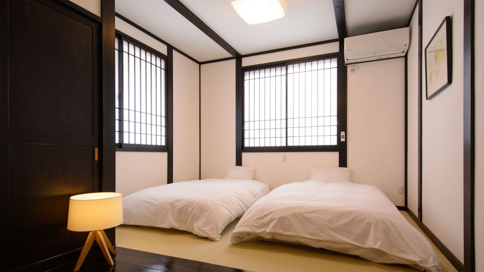 離れの一棟建て『友右ェ門』寝室