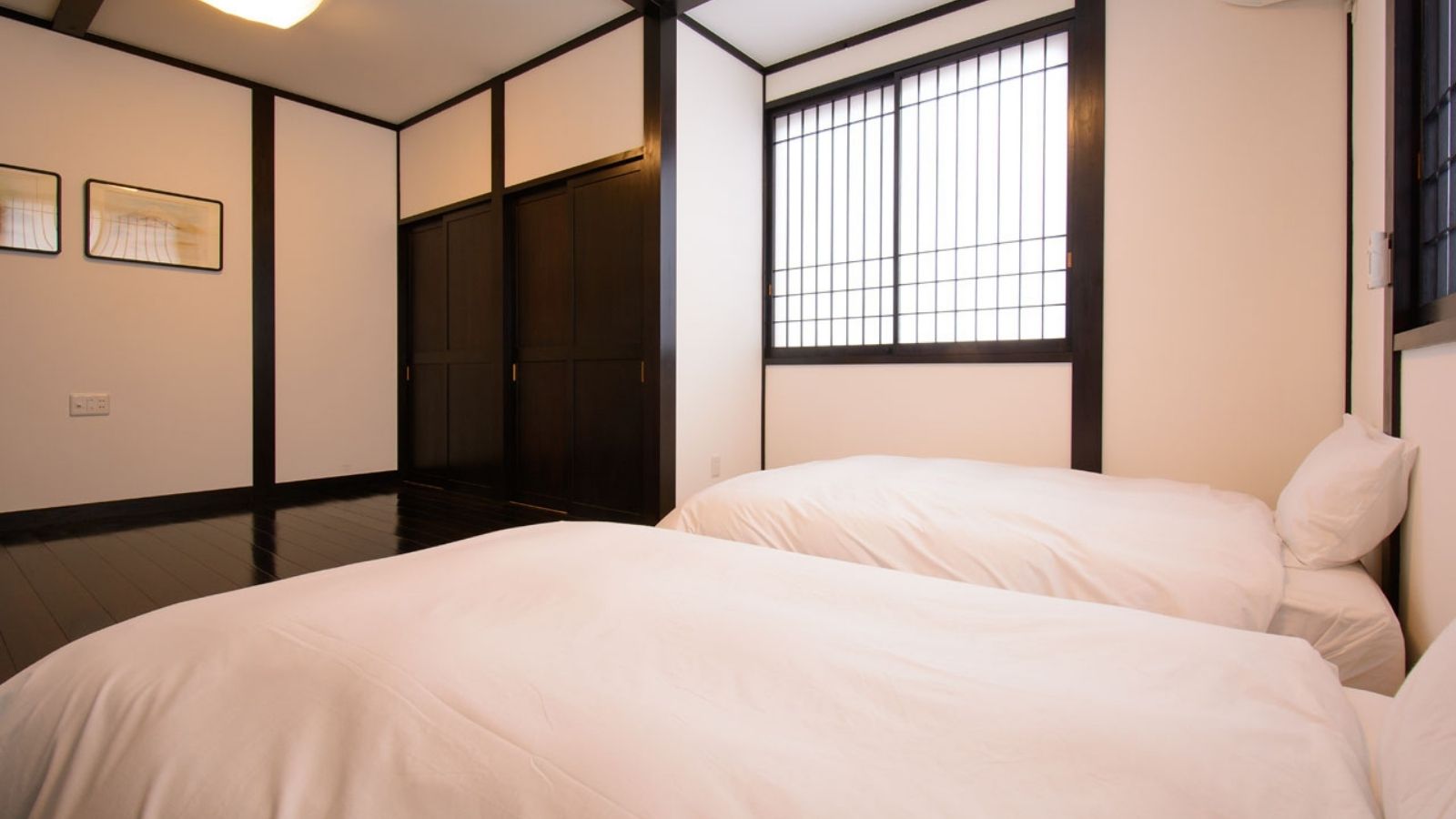 離れの一棟建て『友右ェ門』寝室