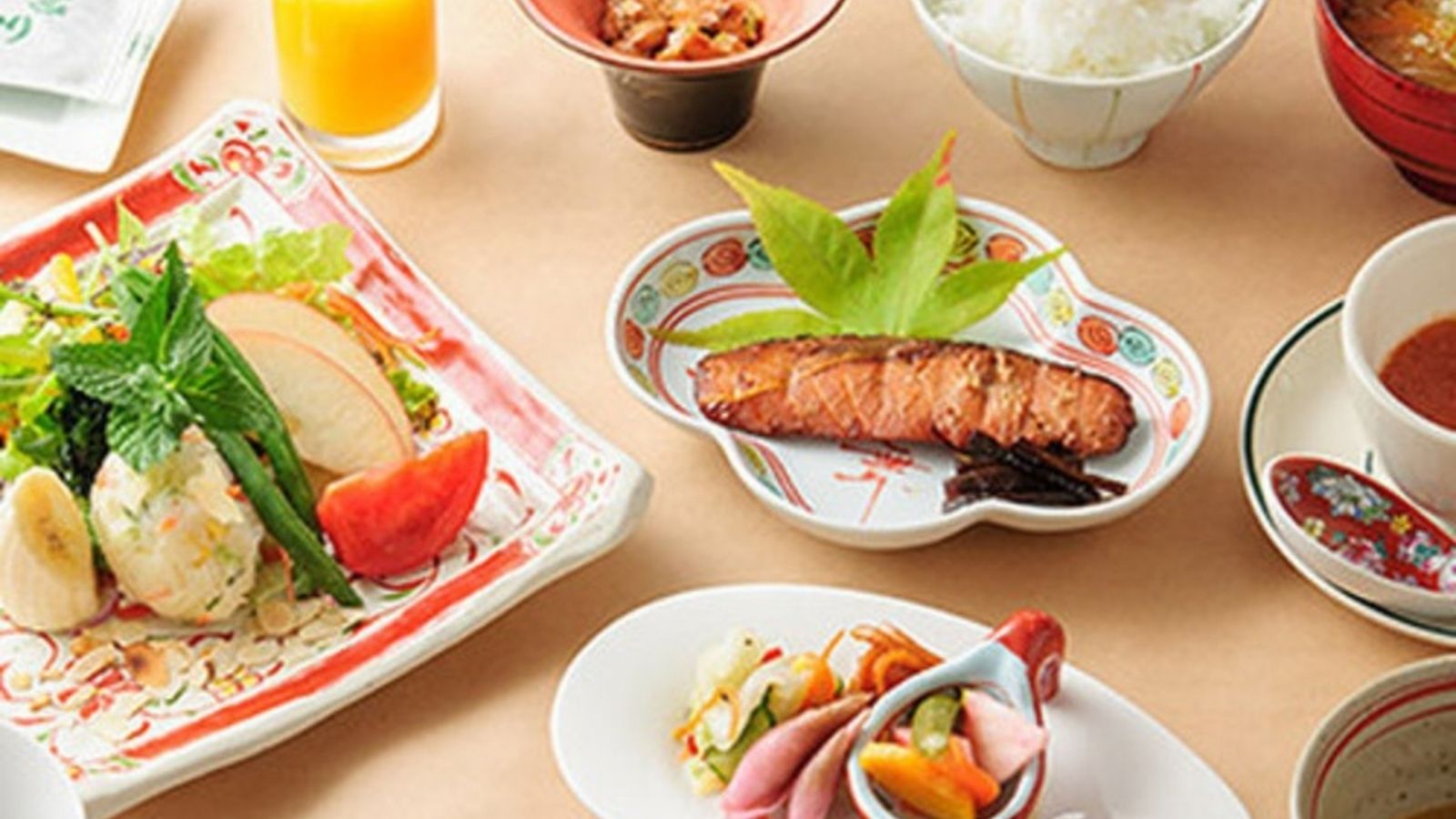 朝食