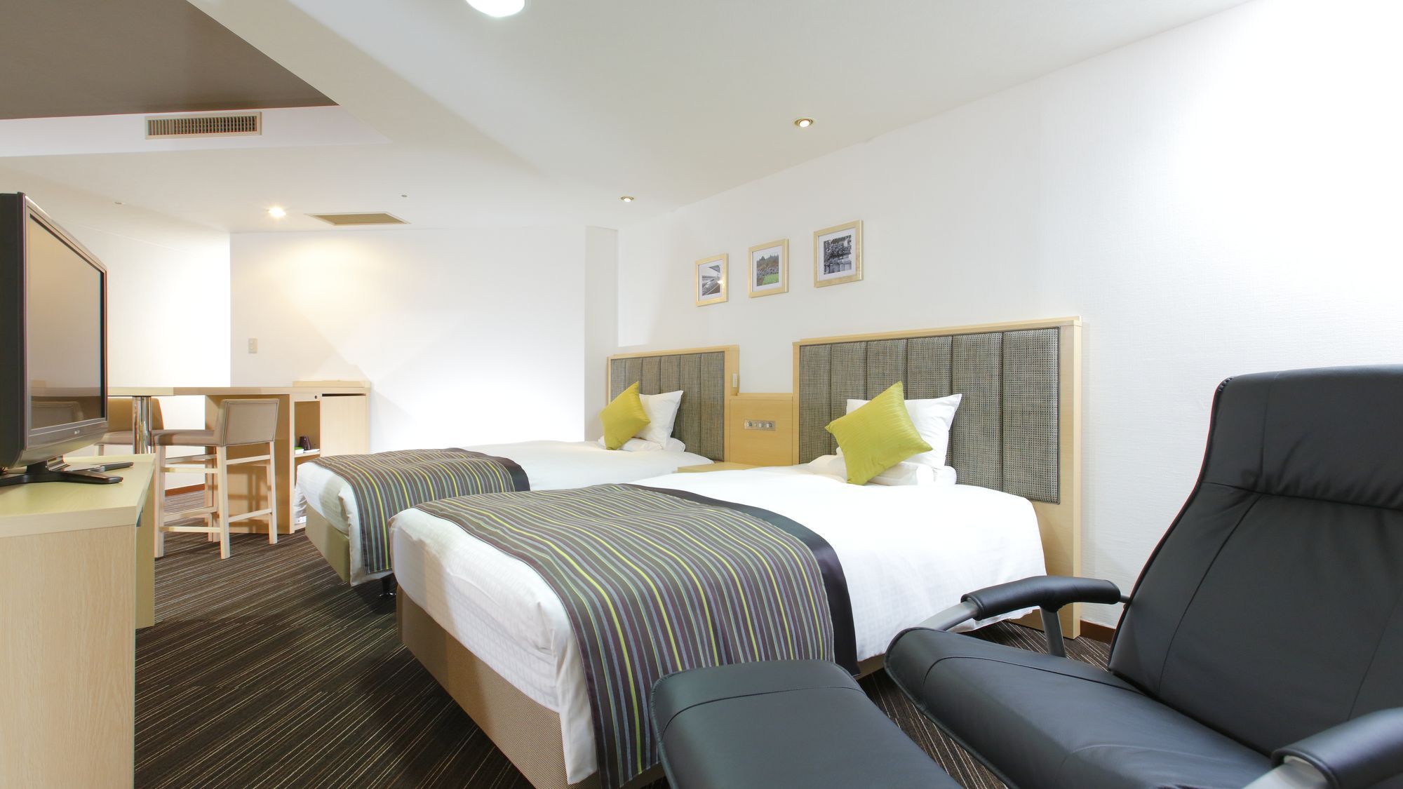 デラックスツイン