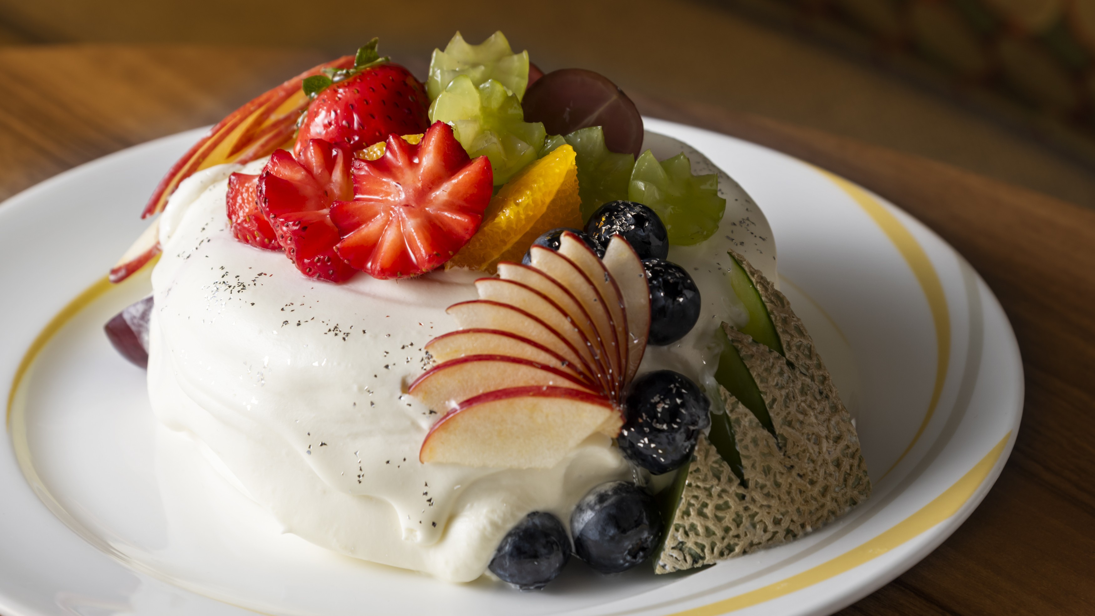 【サプライズギフト】鎌倉ハンバーグ オリジナルホールケーキ