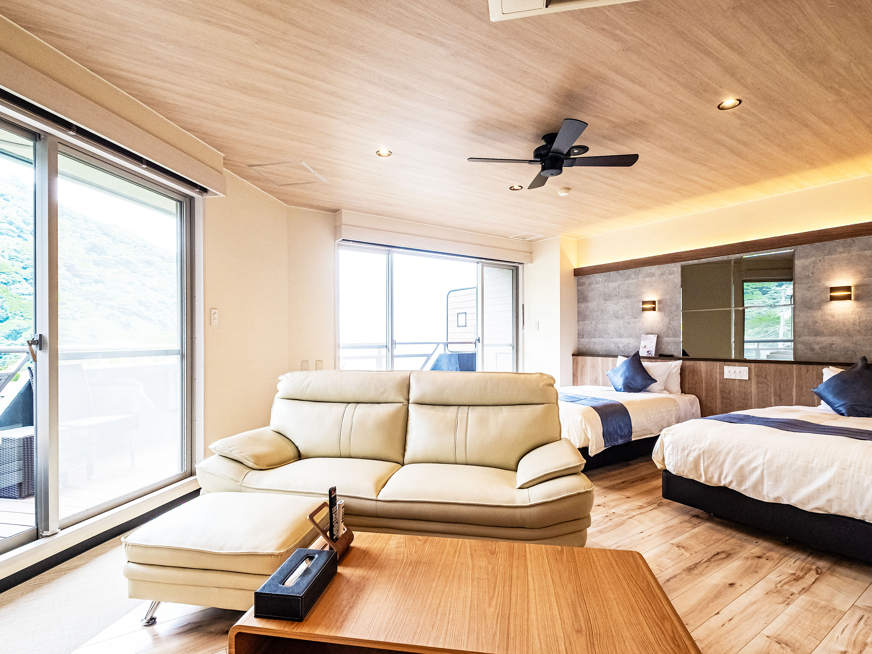 【洋モダンJrスイート】45平米＋テラス10平米　信楽焼露天風呂