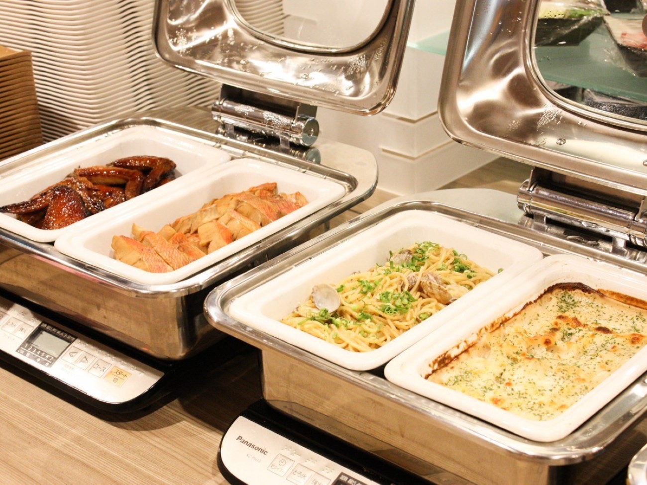 夕食ビュッフェ　※一例