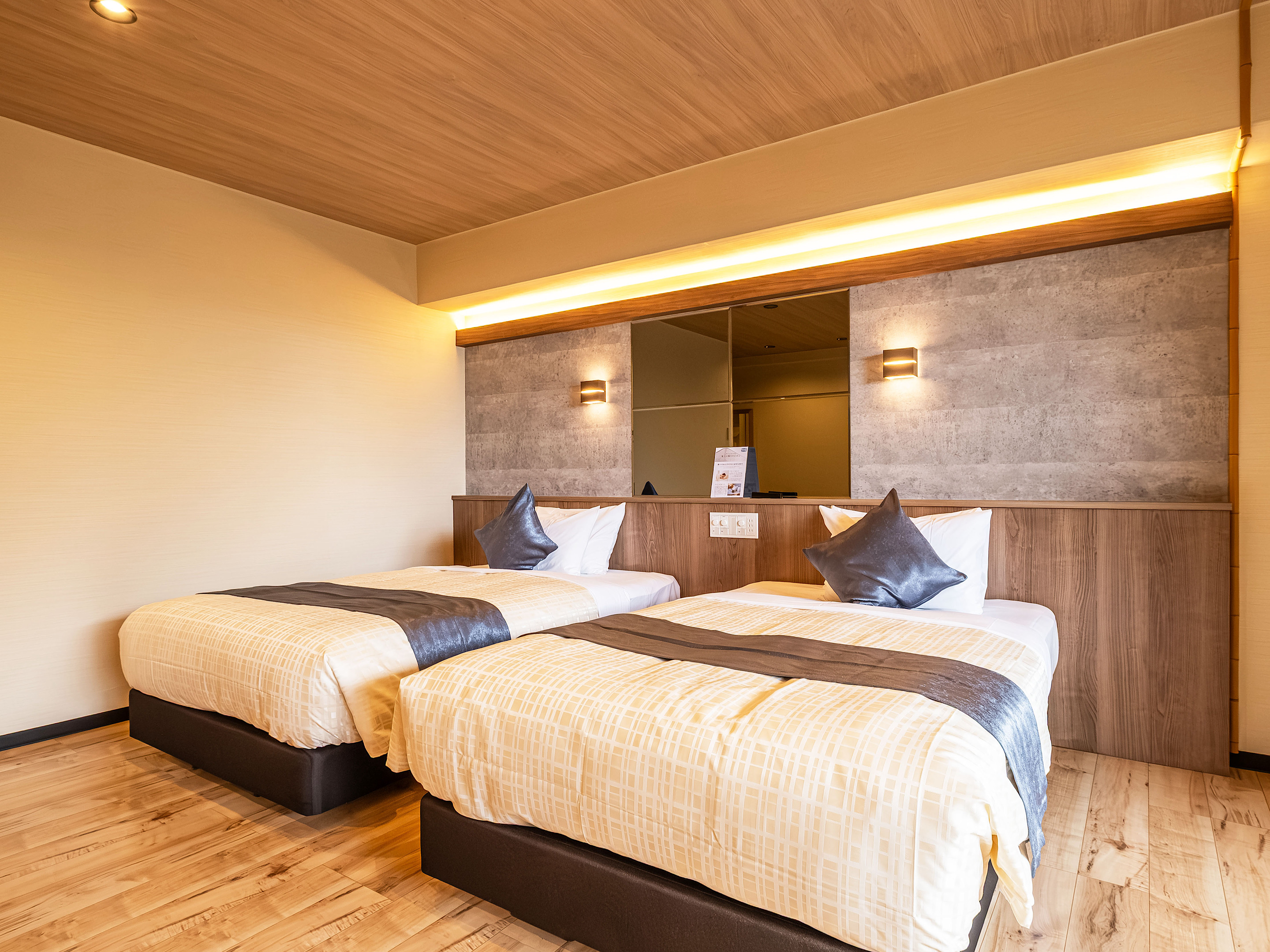 【洋モダン洋室】40平米＋テラス11平米　信楽焼露天風呂　