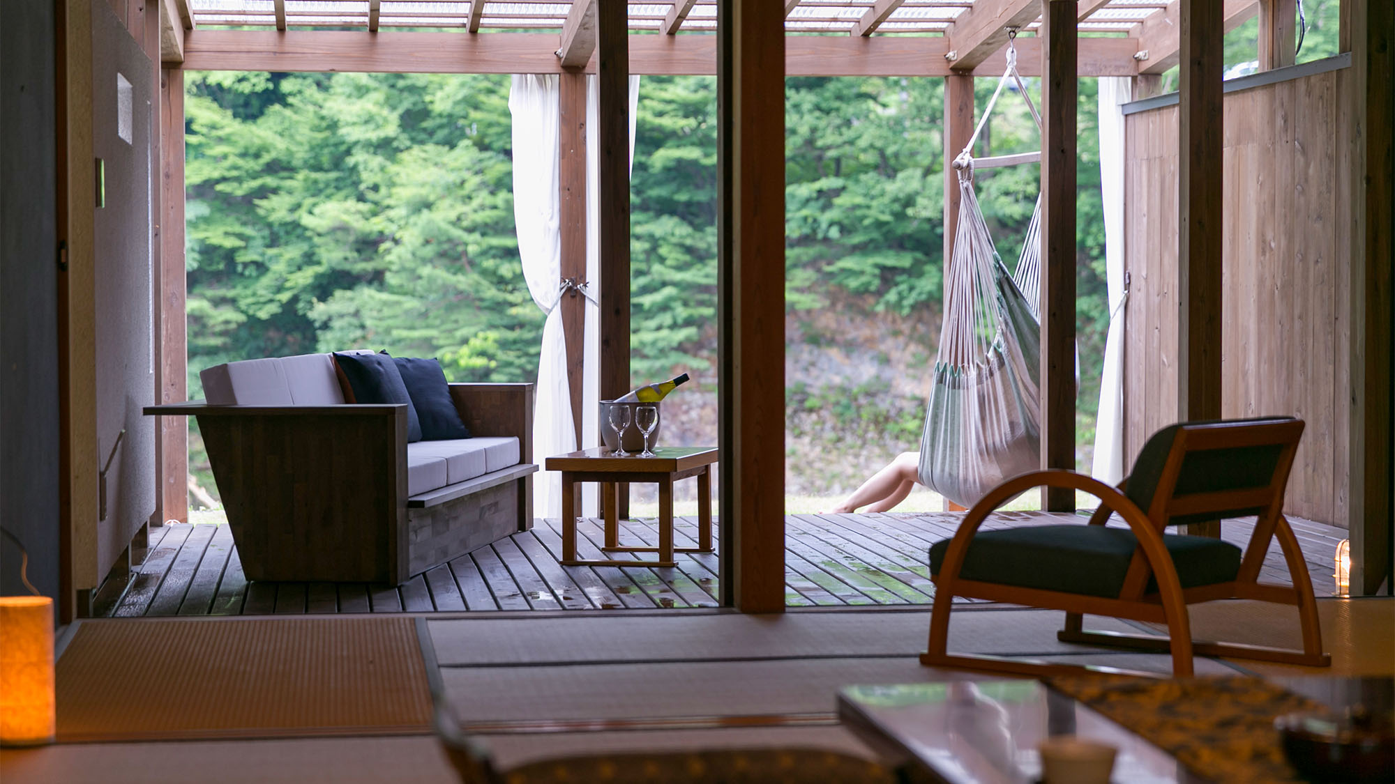 ・楓の荘：ハンモックに揺られてのんびりリラックス