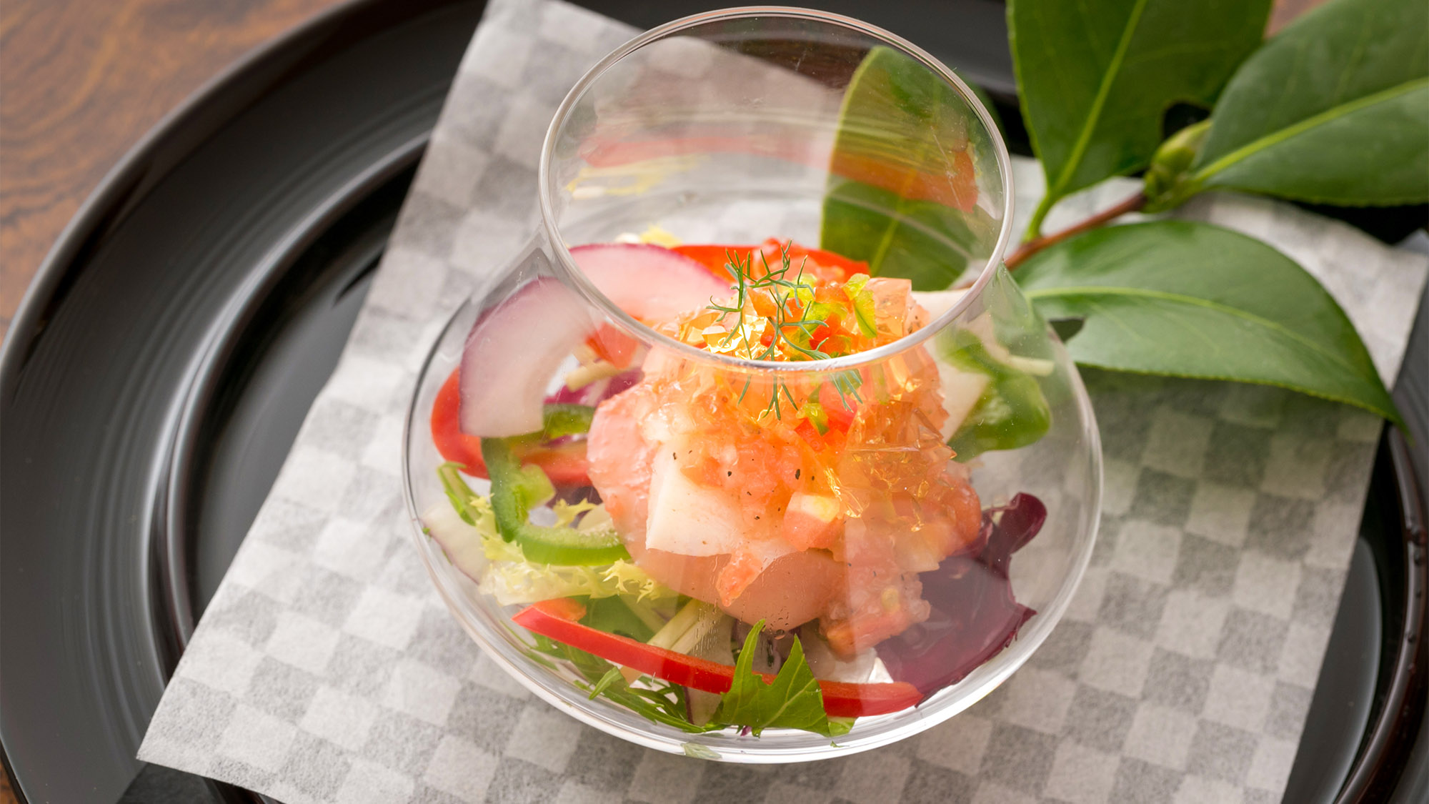 ・洋のテイストを取り入れた創作料理も取り入れています