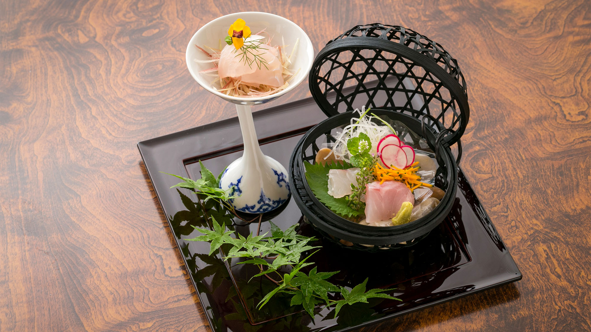 ・お造りは近海物の地魚にこだわっています