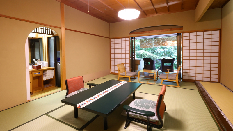 【本館】温泉露天風呂付和室50平米（檜風呂）