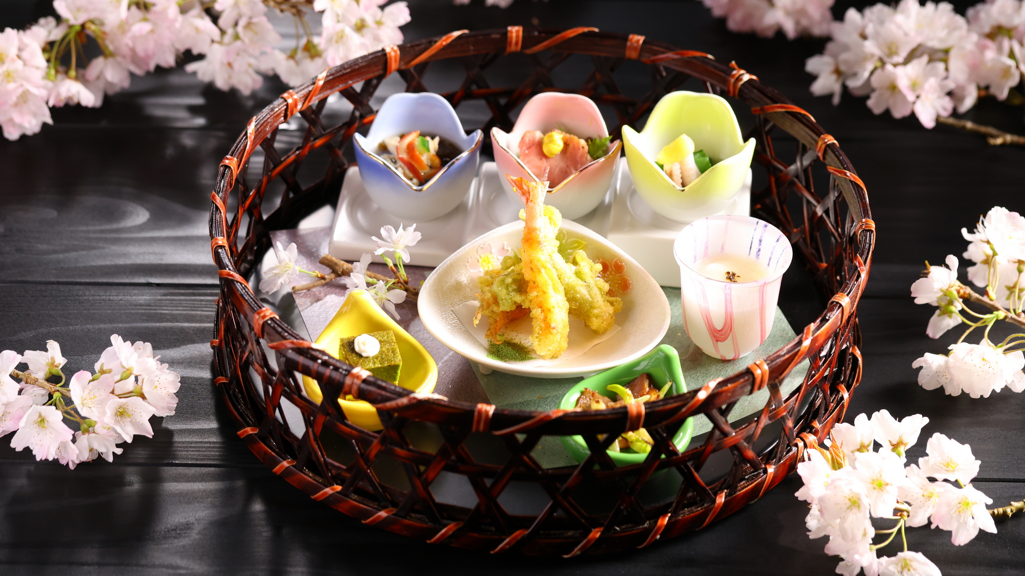 【2026春】前菜／季節の天ぷら、もずく、三ヶ日豚の炙り、わけぎとイイダコの西京味噌和えなど