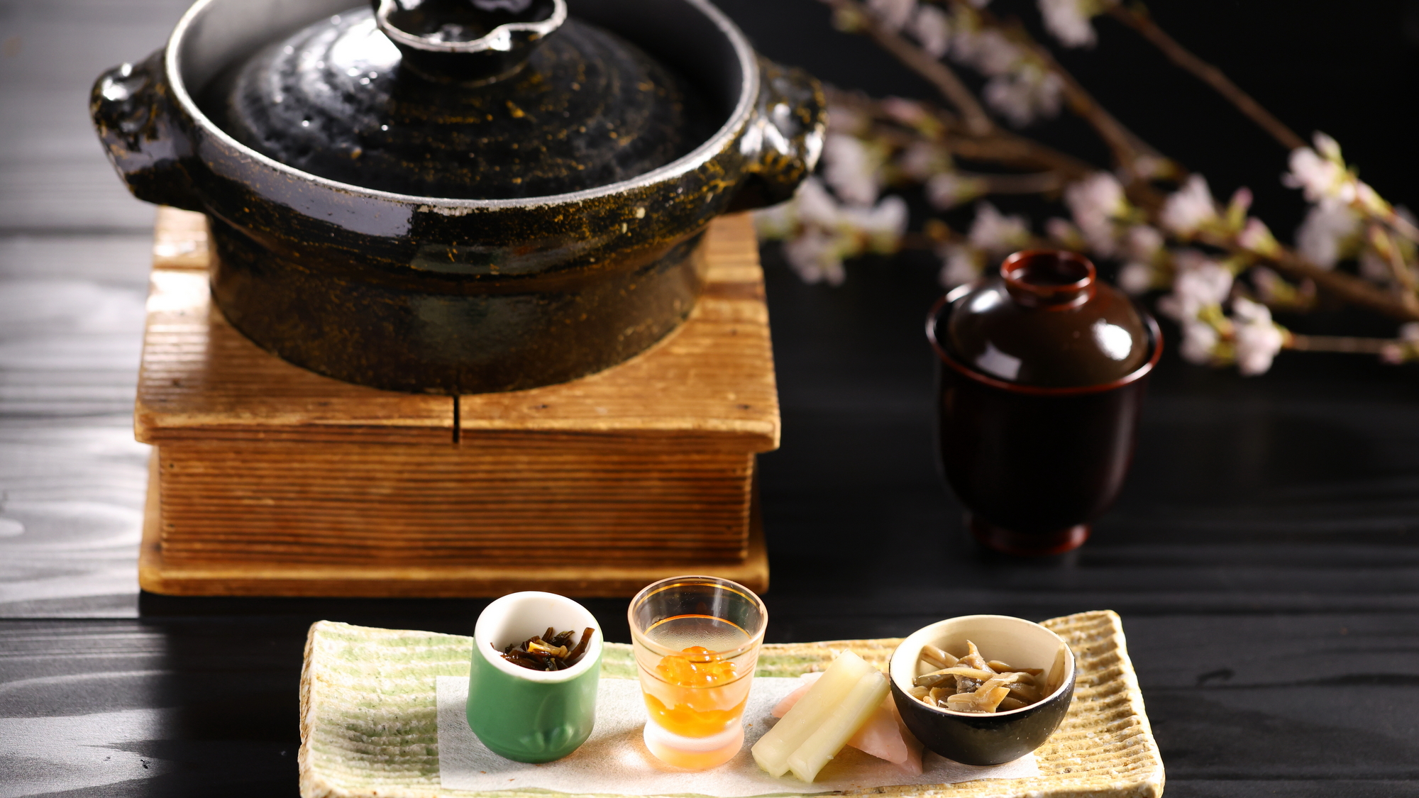 【2026春】御飯・香の物・止椀／北海道産「ゆめぴりか」の釜炊きご飯、蕗と葱の赤出汁など