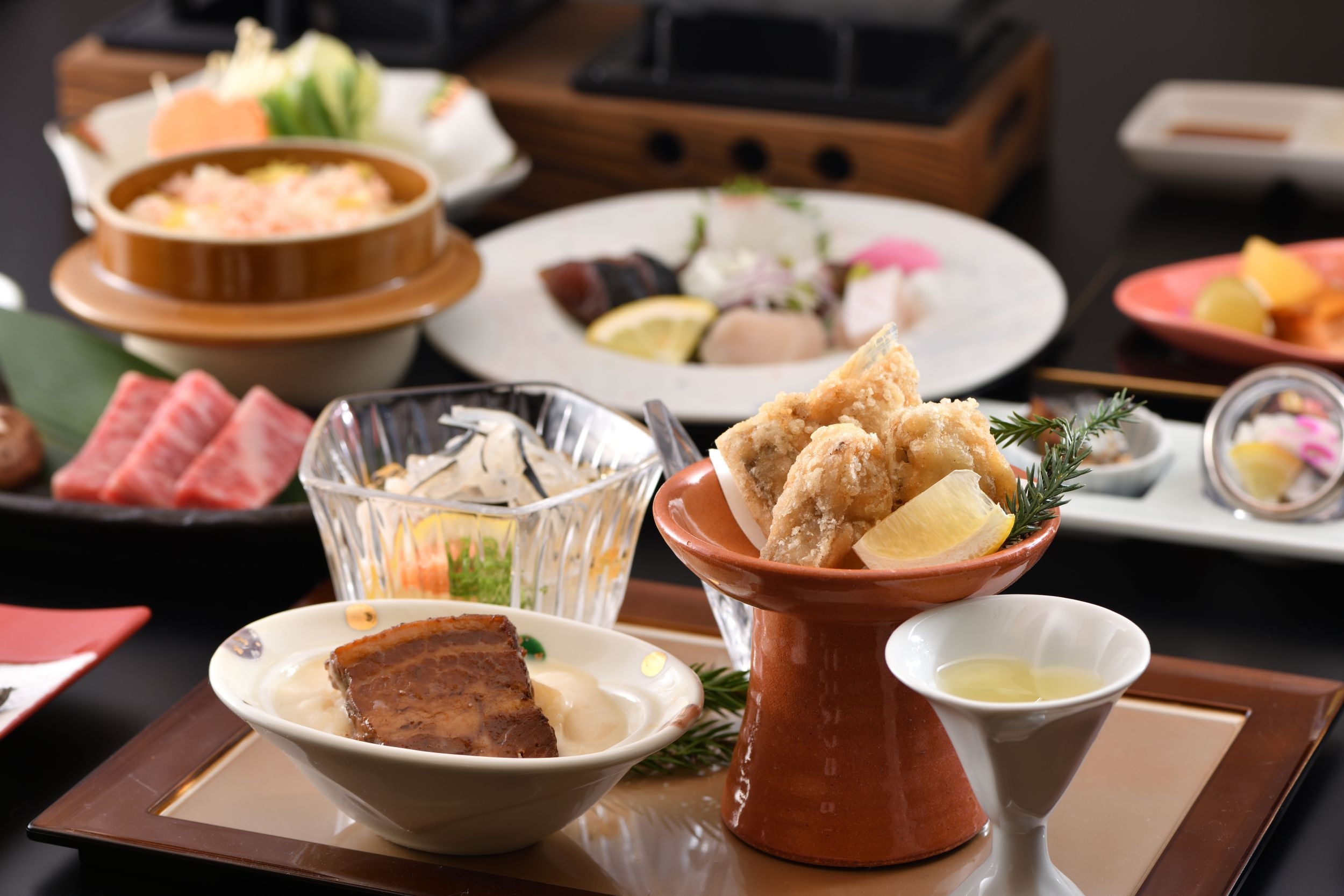 【冬季限定】ふぐ鍋・唐揚げ・皮の湯引きで味わう　瀬戸内海産「ゑびすふぐ」と奈義和牛会席