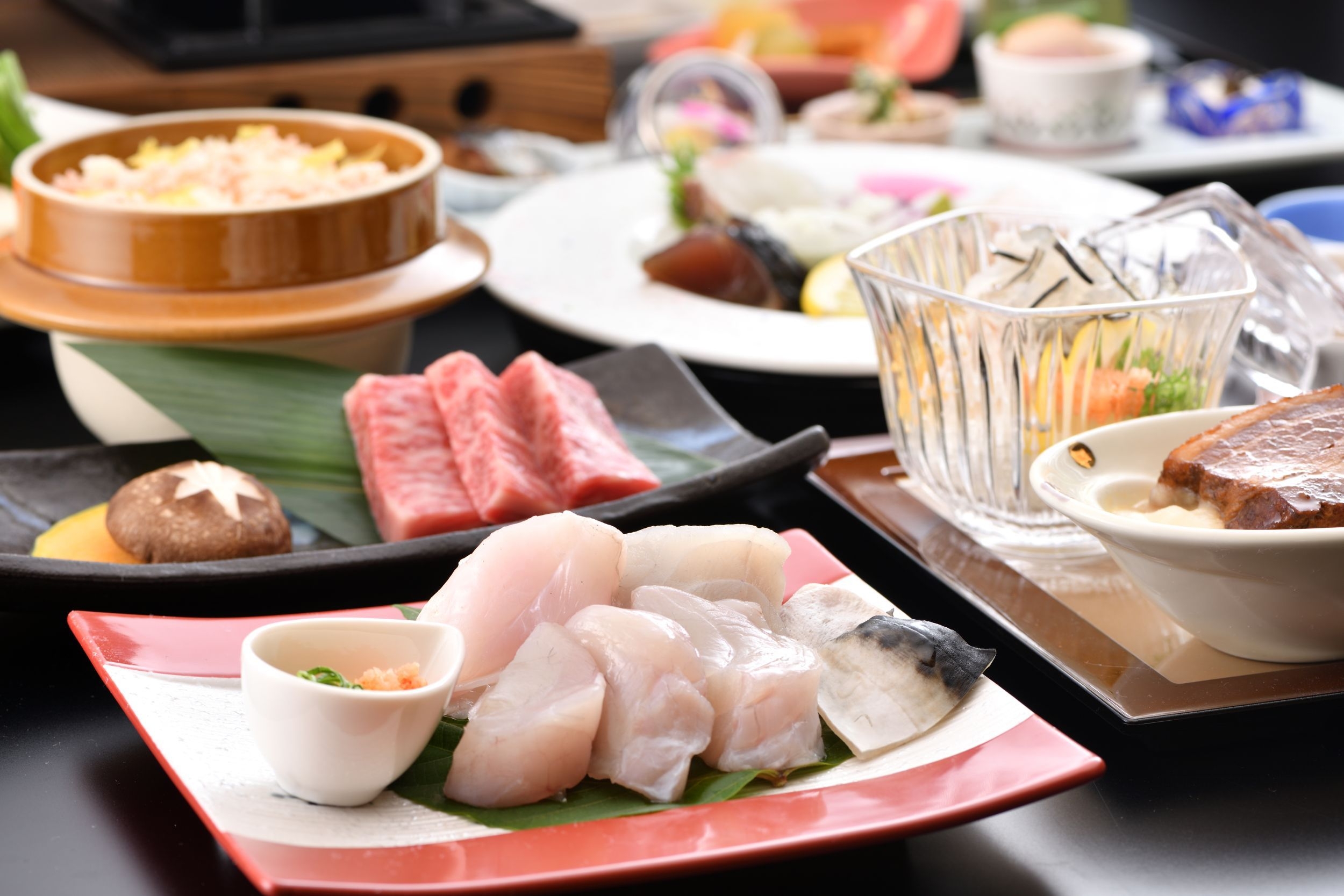 【冬季限定】ふぐ鍋・唐揚げ・皮の湯引きで味わう　瀬戸内海産「ゑびすふぐ」と奈義和牛会席