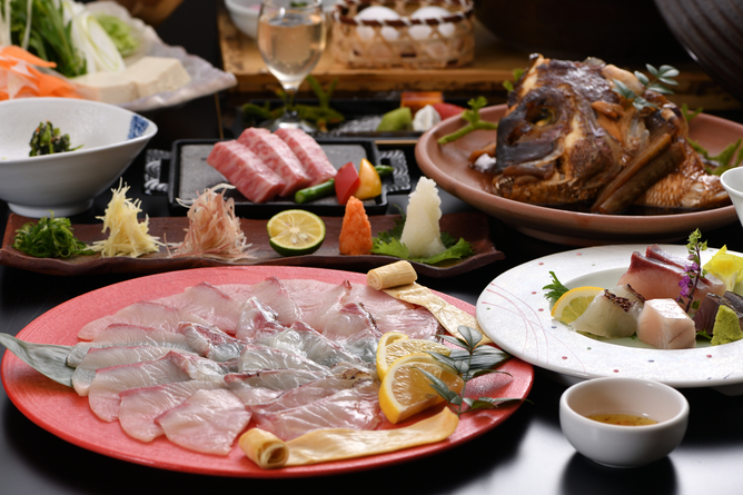 ■春夏限定:薬味爽やかに 桃鯛とブリヒラの出汁しゃぶ×奈義和牛鉄板焼き■