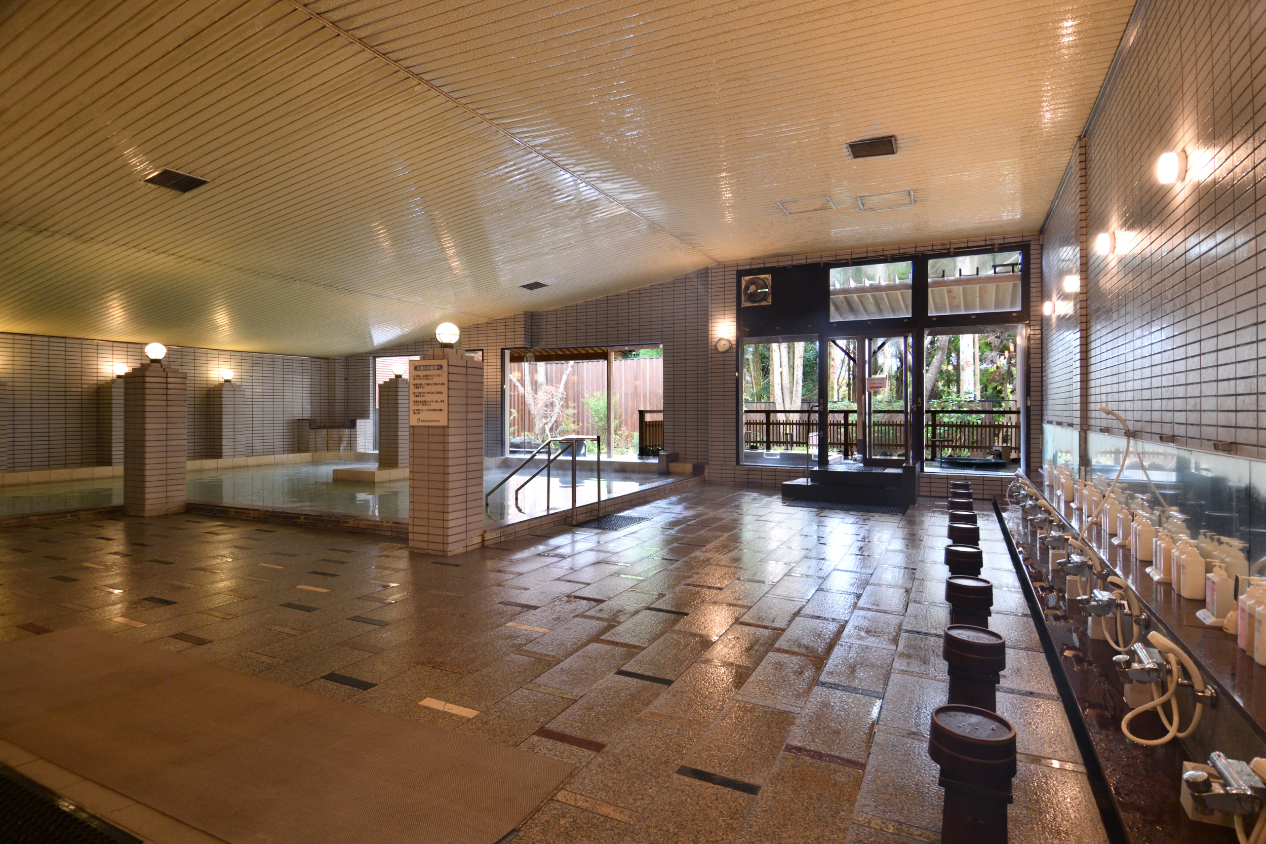 温泉大浴場「朝景」