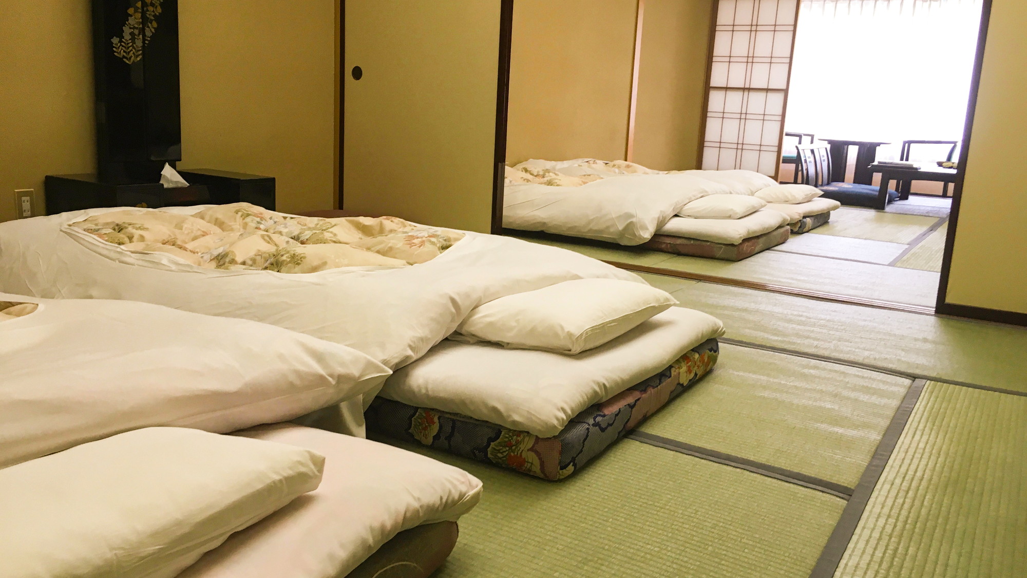 特別室「菊の間」(和室15畳＋8畳）