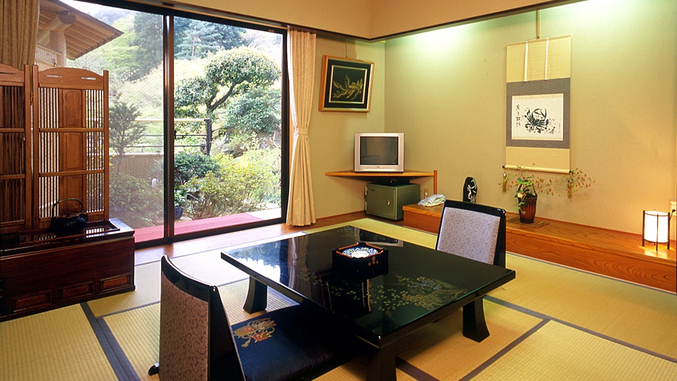 露天風呂付客室「石楠花の間」和室10畳