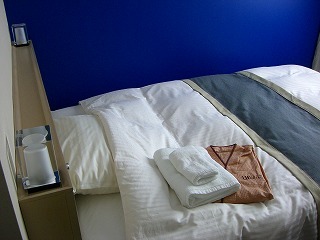 Room (bed)
