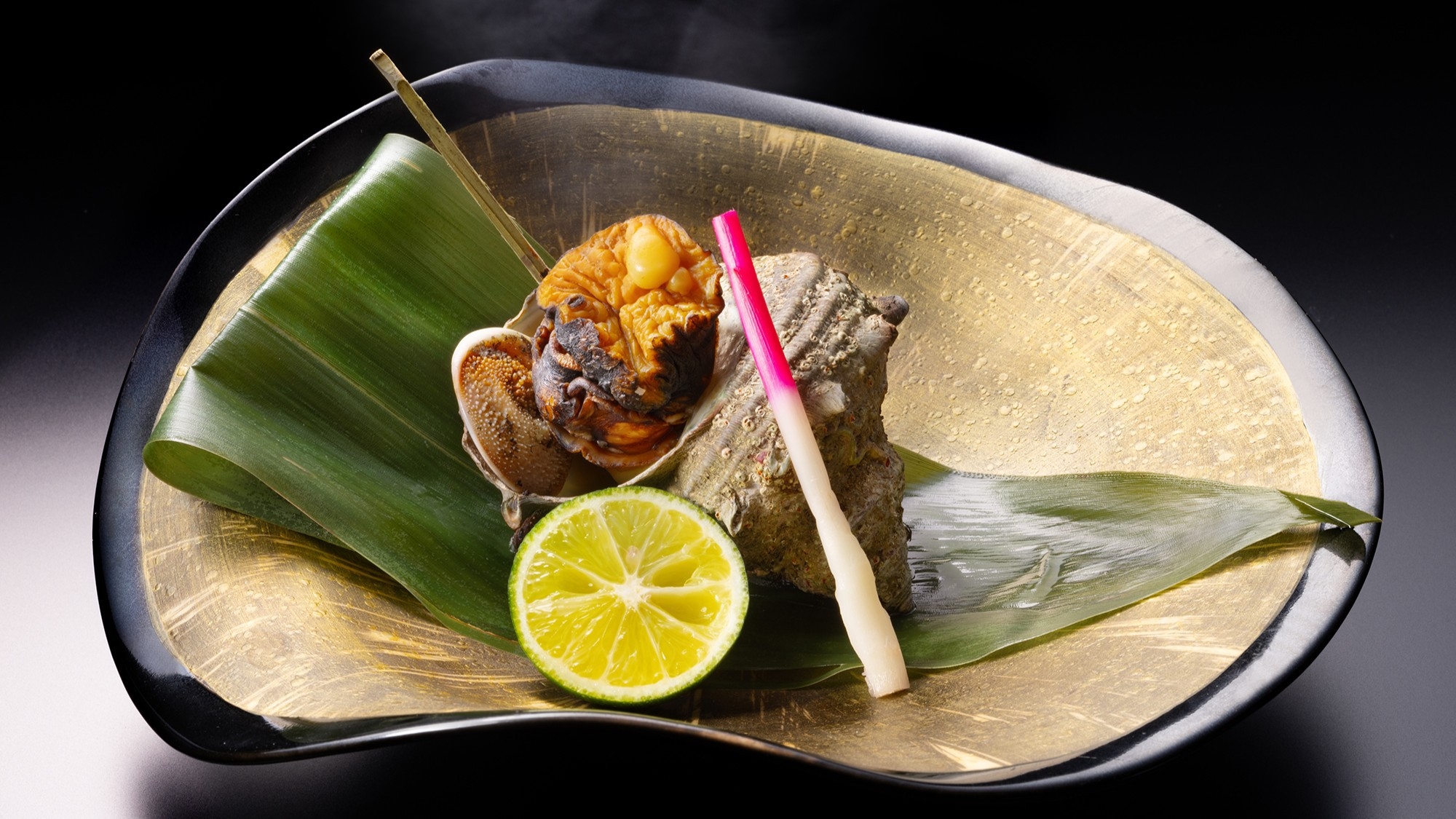【夏宵の七宝爛漫】旬を彩る七つの美味「剣先イカ・アコウ・サザエ・鮑・鰻・甘鯛・岩牡蠣」贅を極める一品