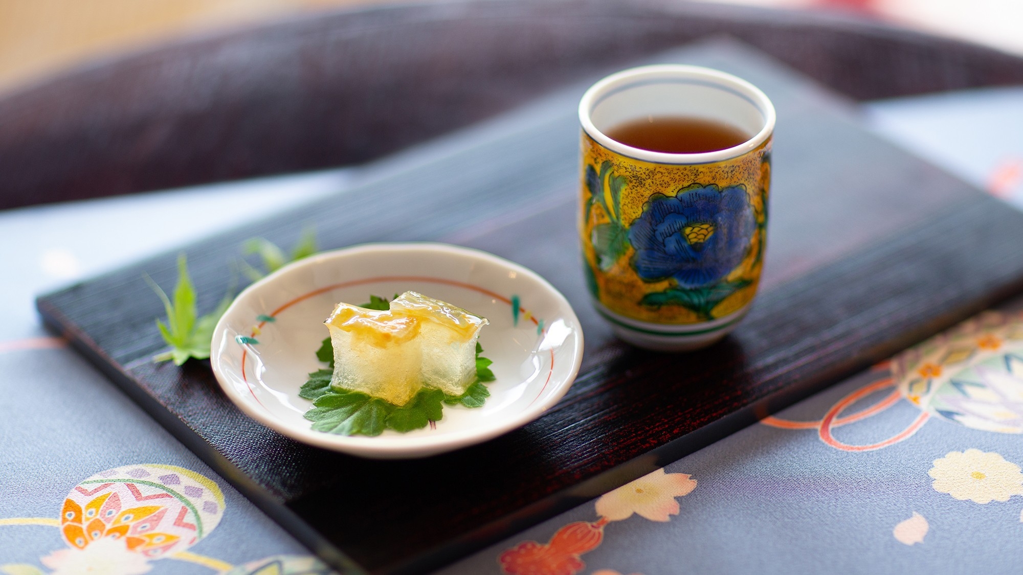さき楽30日前1500円お得【活毛ガニ×能登牛コラボ】橋立漁港直送の活毛ガニと能登牛を贅沢に食す