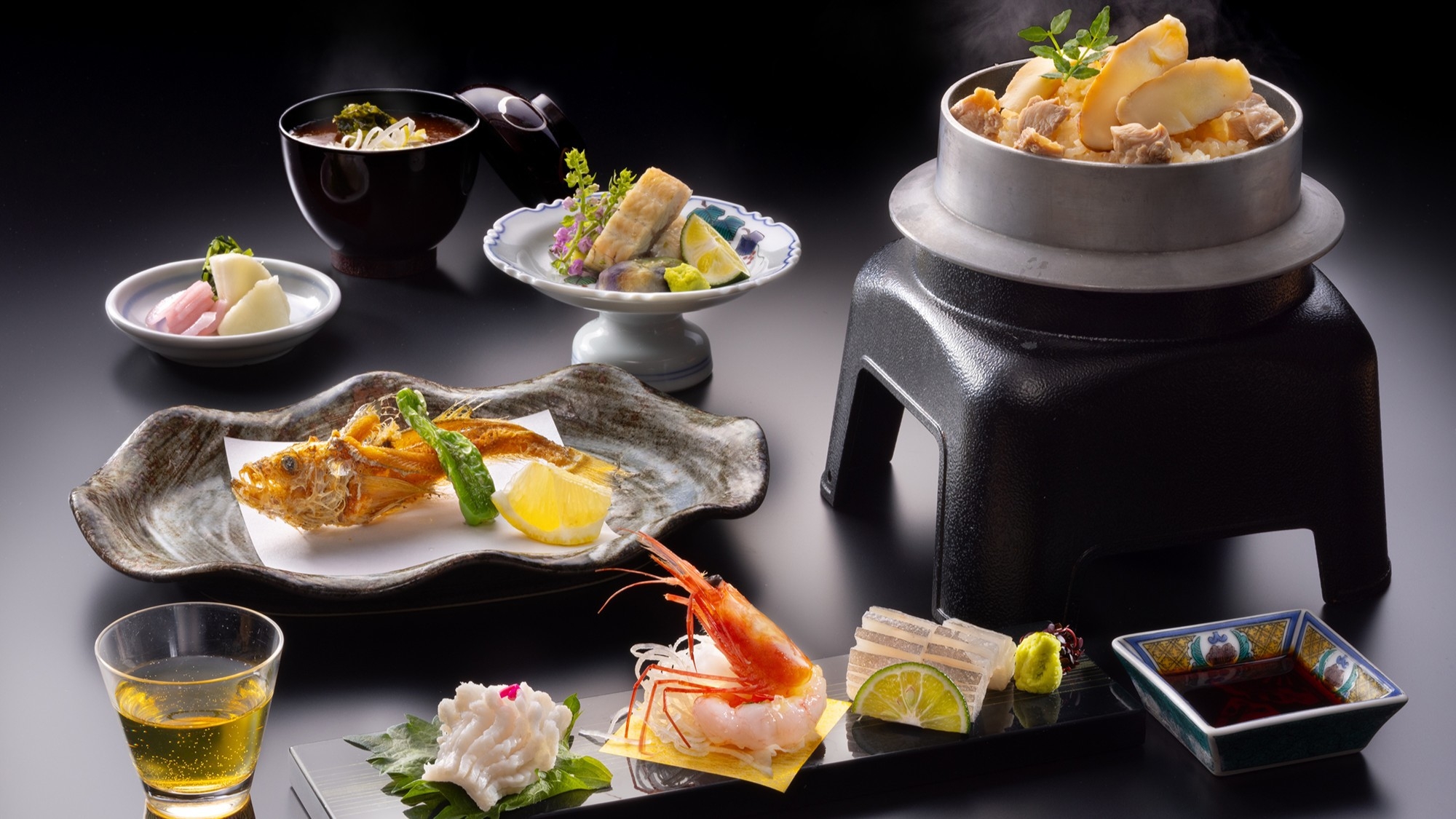 【秋冬逸品】旬の美味を少しずつ堪能「美味少賛会席」（食事処べにはな）