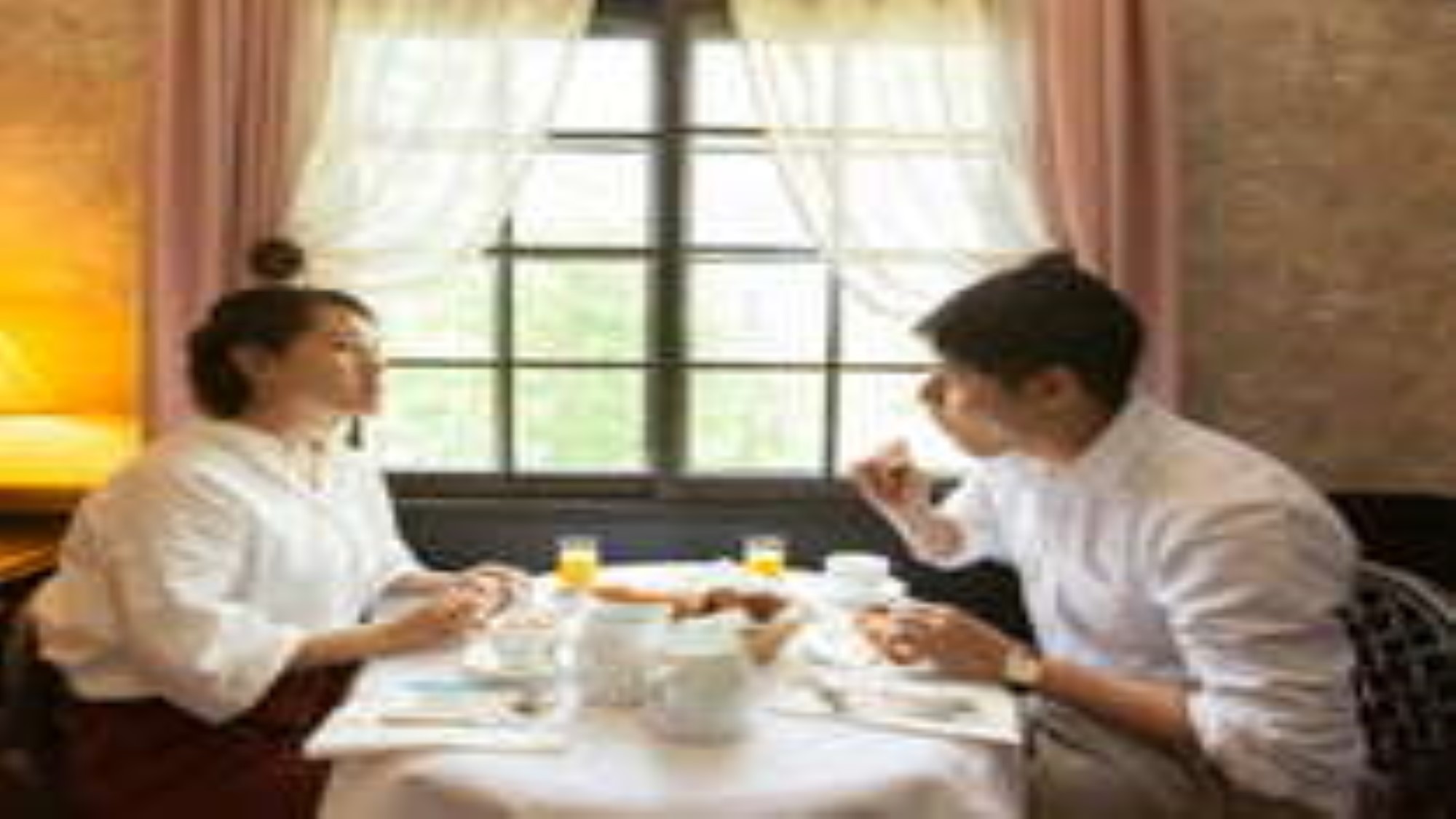 【朝食・部屋食】朝食もフランススタイル。クロワッサン・デニッシュとカフェオレをご堪能下さい