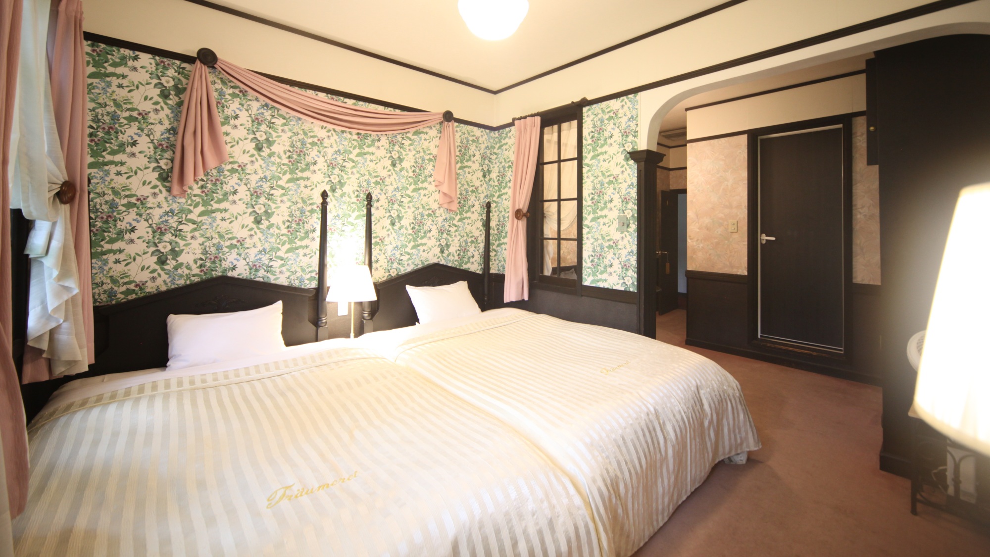 【スタンダードツイン】2025年6月リニューアル！ベッドのサイズがダブルベッドになりました。