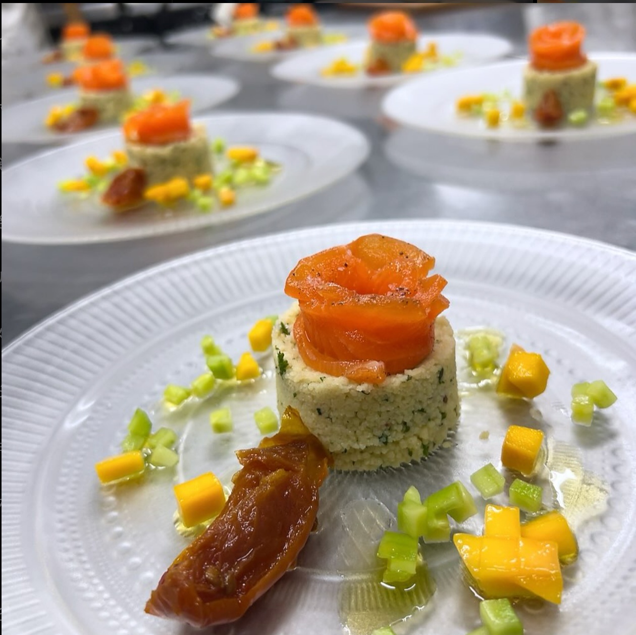 【前菜一例】信州サーモンのクスクスオードブル