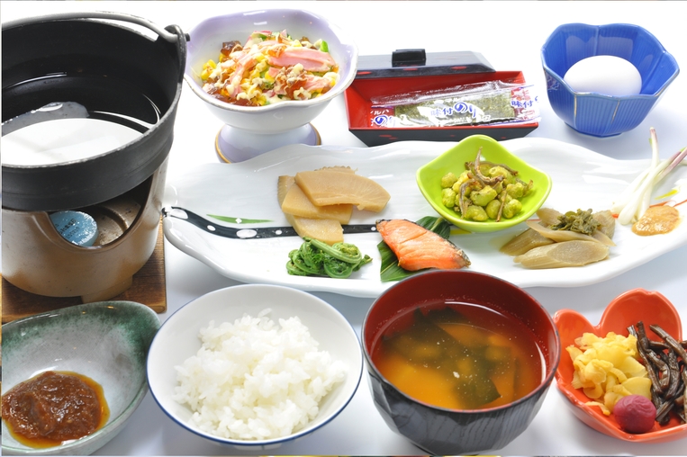【秋得】【冬得】 朝夕食お部屋出し！ゆったり お部屋でゆっくり♪お2人旅行限定 贅沢プラン！