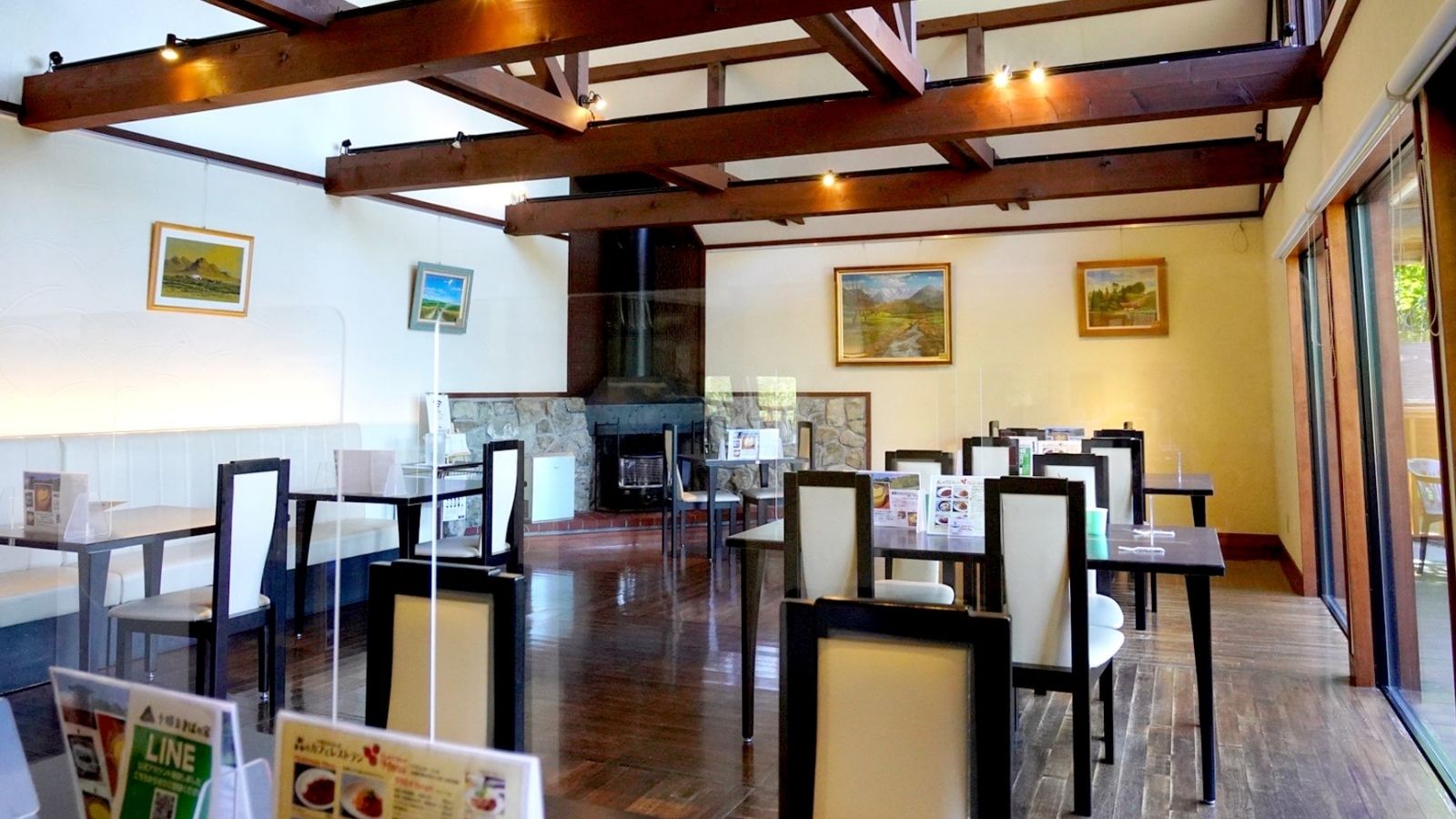 森のカフェ レストラン