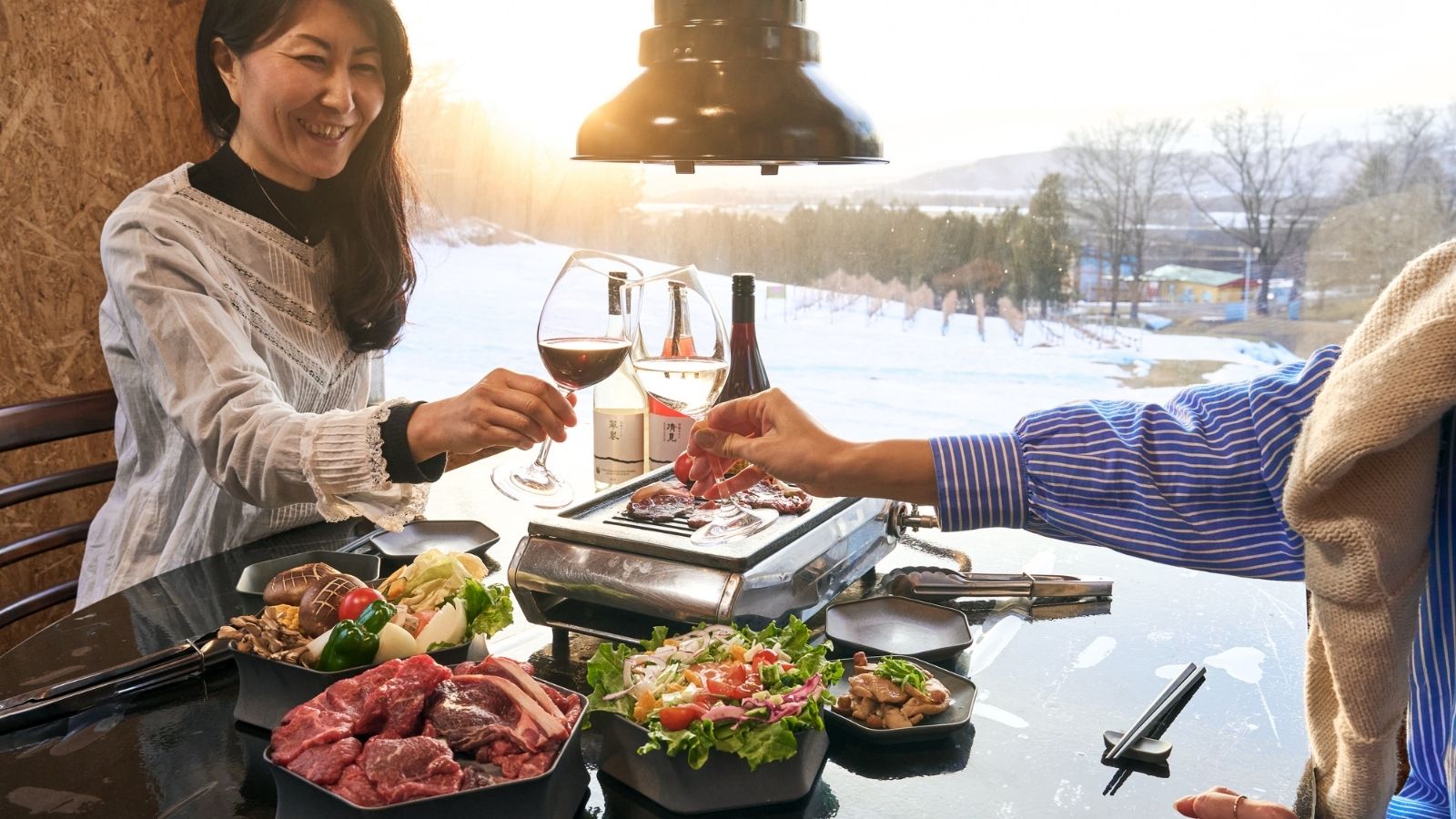 ガゼボでのお食事風景