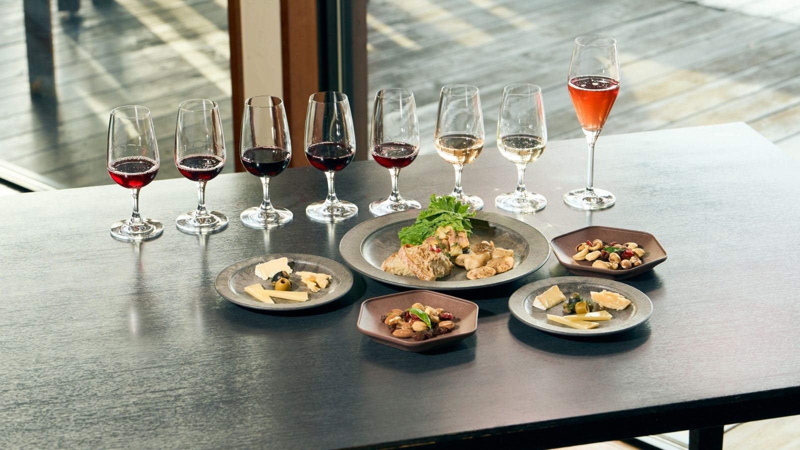 十勝グラスワイン　おつまみ各種