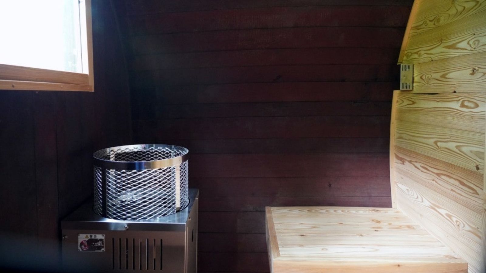 ワイン樽サウナ