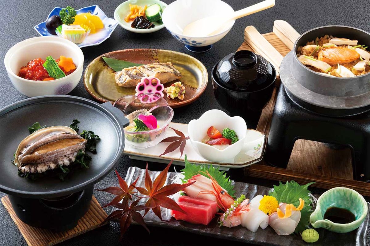 【料理長おまかせ会席】その日一番の食材を料理長が厳選！福井の旬を綴るワンランク上の会席プラン