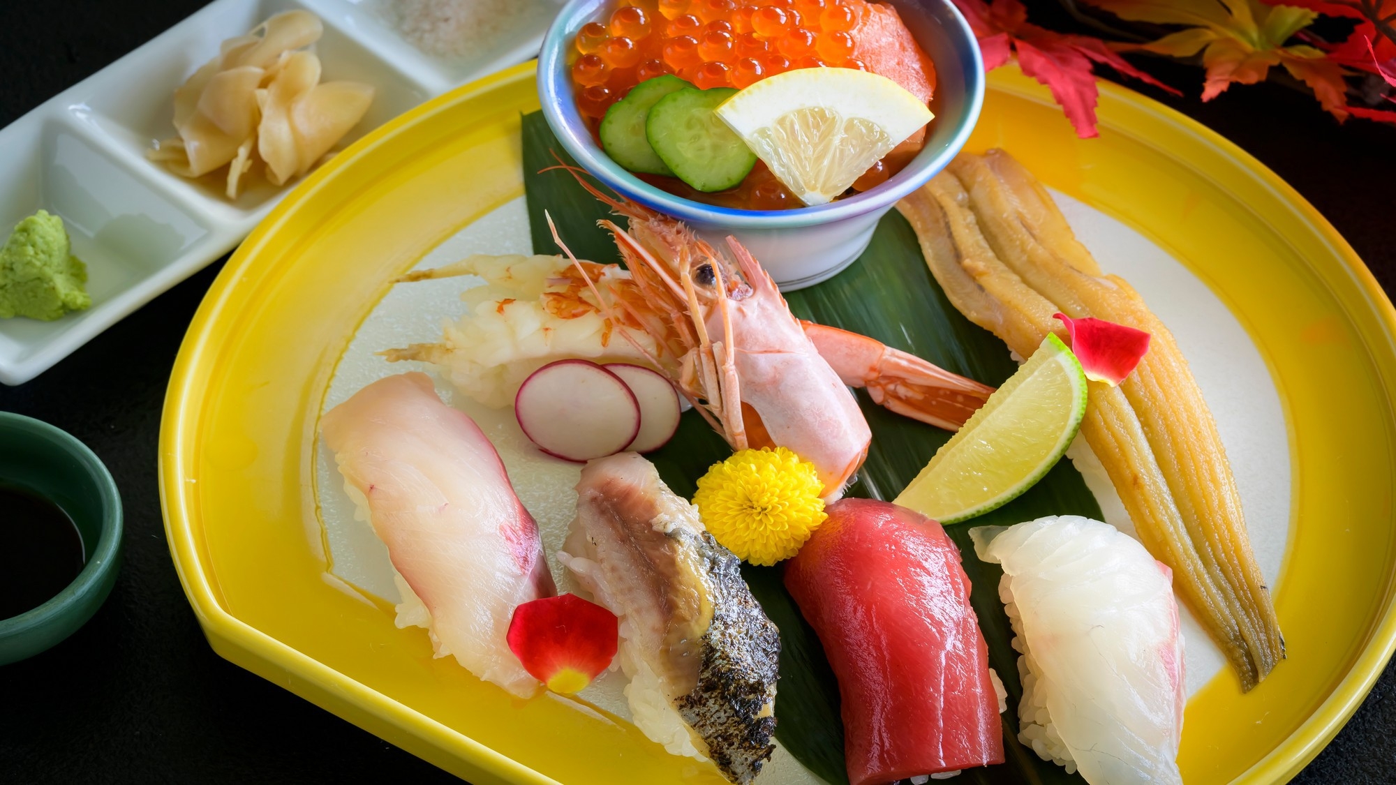 【楽天月末セール】海鮮ほう葉味噌焼き＜鮑・鮭・海老・烏賊＞秋香る季節の握り寿司も〇秋色会席