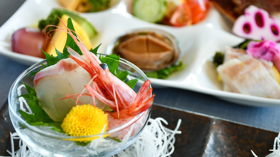 【さき楽60〇VILLA TAKASU】早期予約で20％OFF〇海鮮三昧！〇えちぜん寿司御膳「海彩」