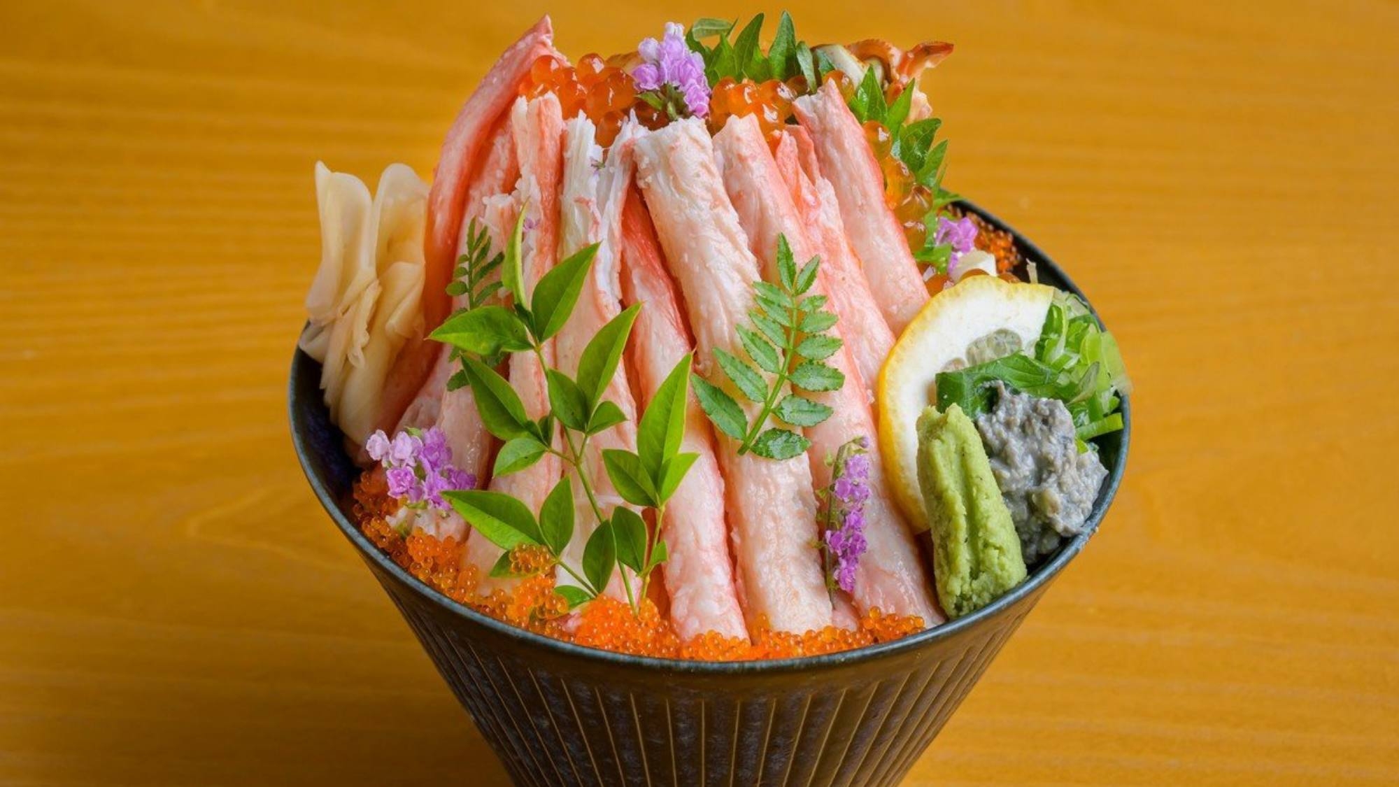 【日帰り〇紅ずわい盛匠丼＜年明け＞】紅ずわいの蟹身＆鮮魚造りがてんこ盛り〇個室休憩＋ご入浴付