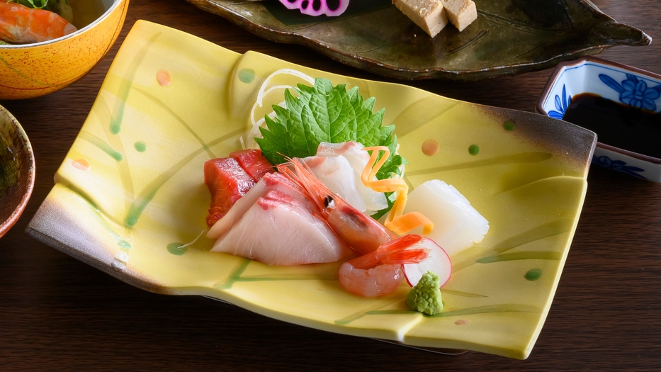 【海のHANARE〇お造りが食べたい方に】日本海一望〇客室でお造り５種盛＆食材持参で贅沢ステイ！