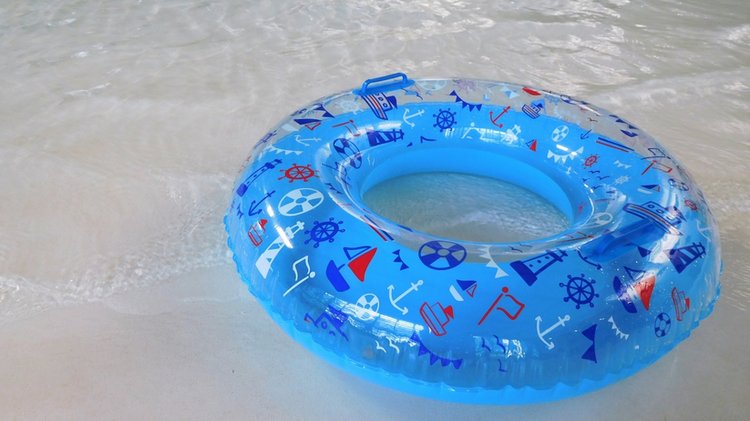 【夏ファミリープラン＜海水浴グッズ付＞】浮き輪や水鉄砲など無料レンタル♪鷹巣海水浴場すぐ〇海鮮定食