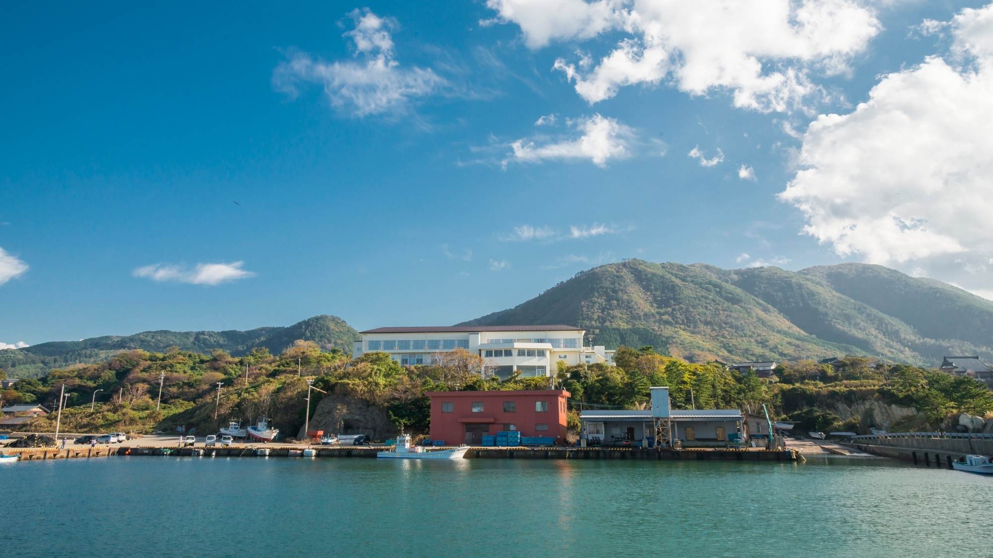 当館『たかす荘』目の前が"海"！全室オーシャンビューのお部屋です