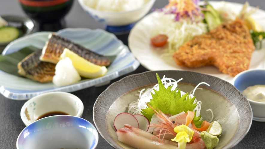 海鮮定食でお手軽にご夕食をどうぞ！